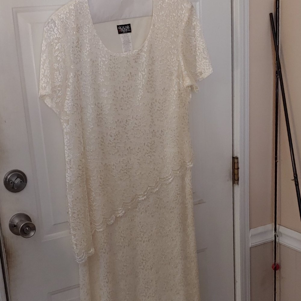 HELENE BLAKE. Layered cream colored lace dress. 14P